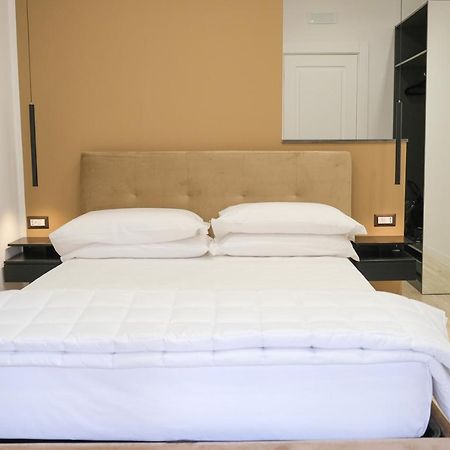 Aroma Apartment And B&B, Maschio Angioino Наполи Екстериор снимка